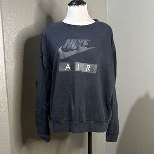 Nike Men's Black Crewneck Sweater